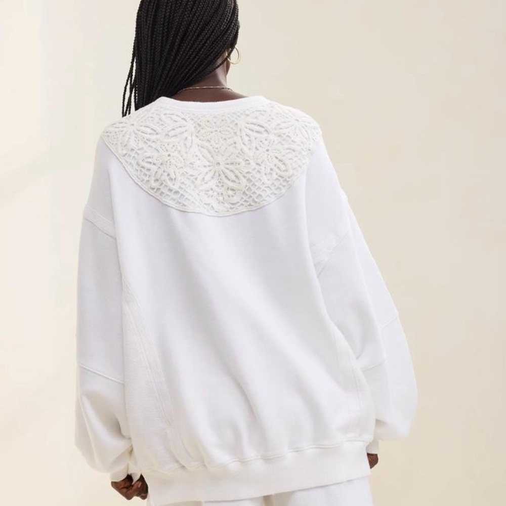 Aerie White Oversized Sweatshirt - Picture 2 of 8